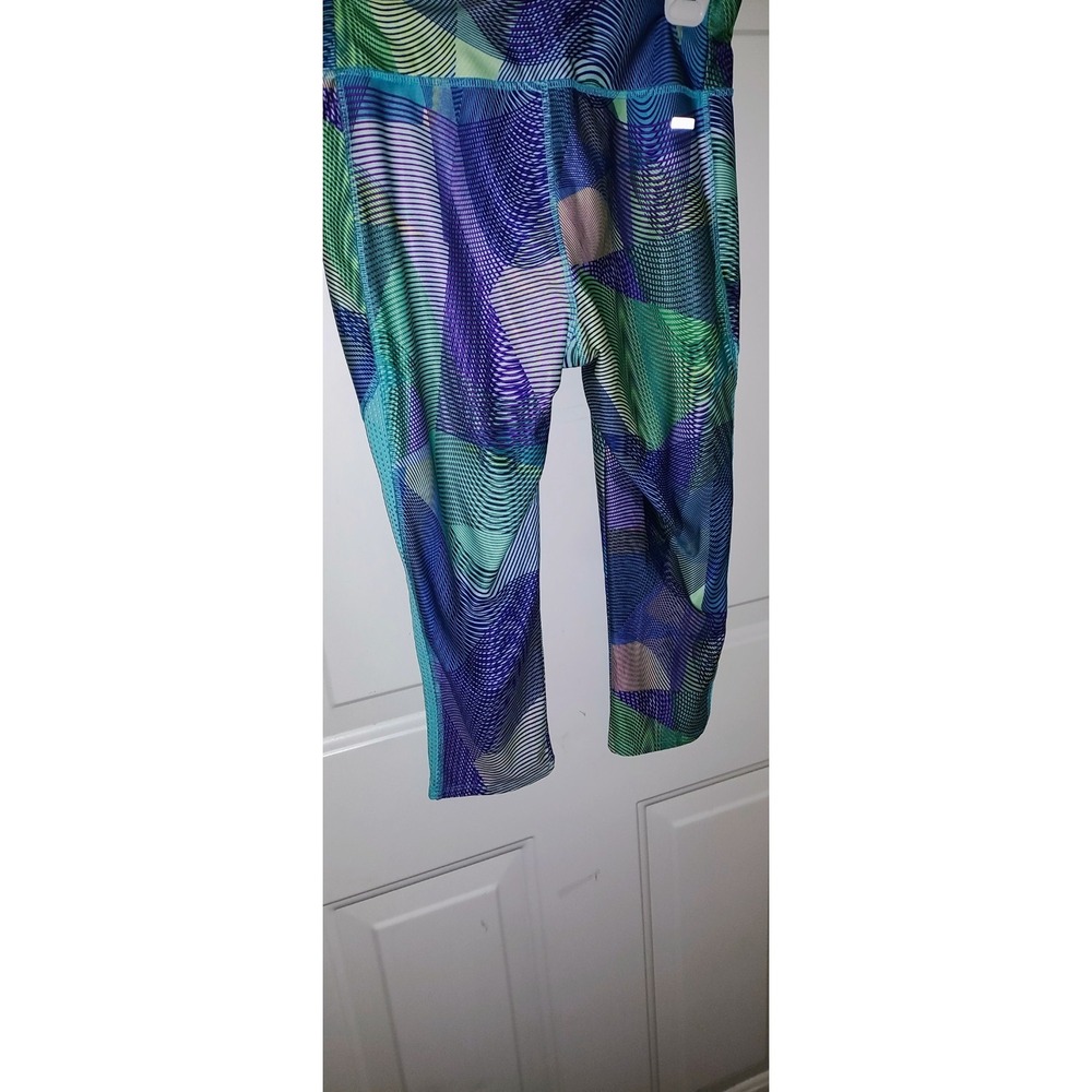 Danskin Now Womens High Rise Athletic Capri Leggings Multicolor Size M (8-10)